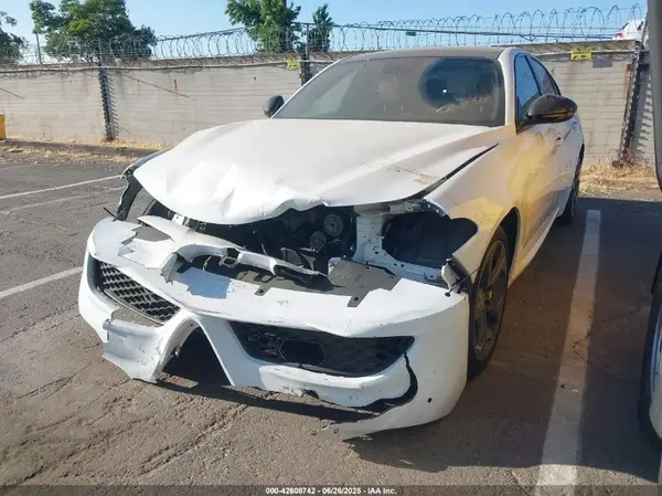 ZARFAMBN3K7620896 2019 ALFA ROMEO GIULIA - Image 2