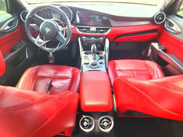 ZARFAMBN3L7626697 2020 ALFA ROMEO GIULIA - Image 8