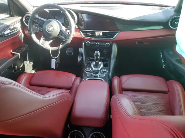 ZARFAMBN3M7645025 2021 ALFA ROMEO GIULIA - Image 8