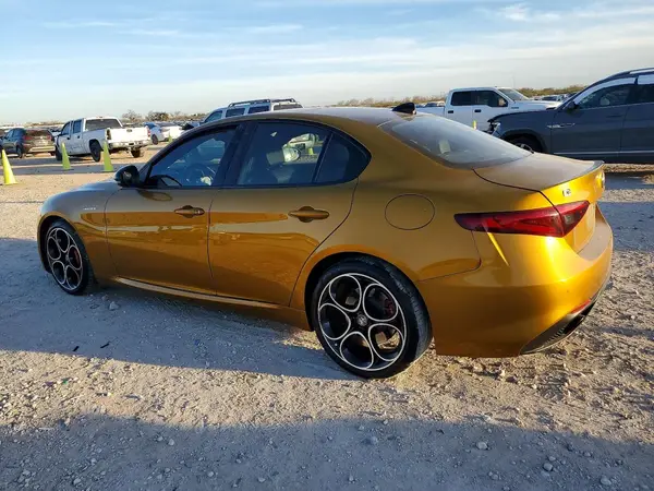 ZARFAMBN3P7668387 2023 ALFA ROMEO GIULIA - Image 2
