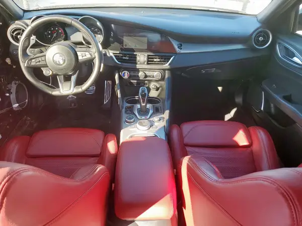 ZARFAMBN3P7669944 2023 ALFA ROMEO GIULIA - Image 8