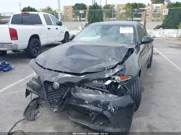 ZARFAMBN4K7605372 2019 ALFA ROMEO GIULIA - Image 2
