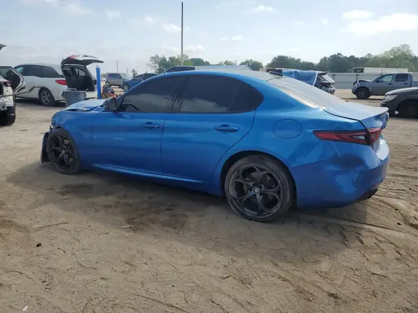 ZARFAMBN4K7605842 2019 ALFA ROMEO GIULIA - Image 2