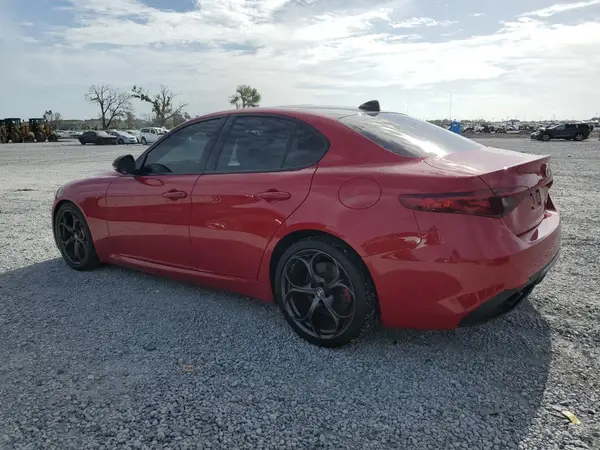 ZARFAMBN4K7612399 2019 ALFA ROMEO GIULIA - Image 2