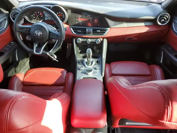 ZARFAMBN4L7635554 2020 ALFA ROMEO GIULIA - Image 8