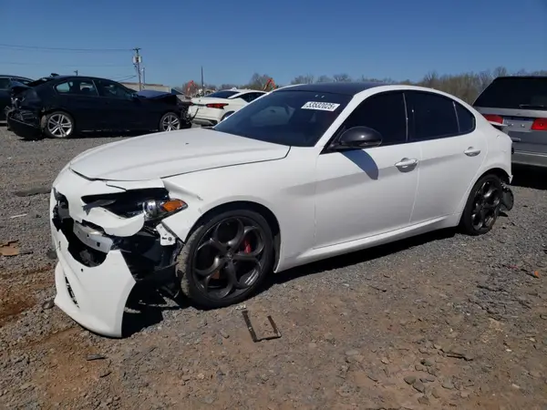 ZARFAMBN4M7640318 2021 ALFA ROMEO GIULIA - Image 1