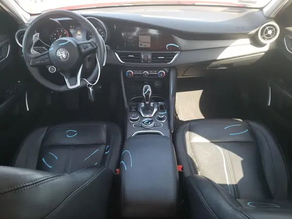 ZARFAMBN4M7646233 2021 ALFA ROMEO GIULIA - Image 8