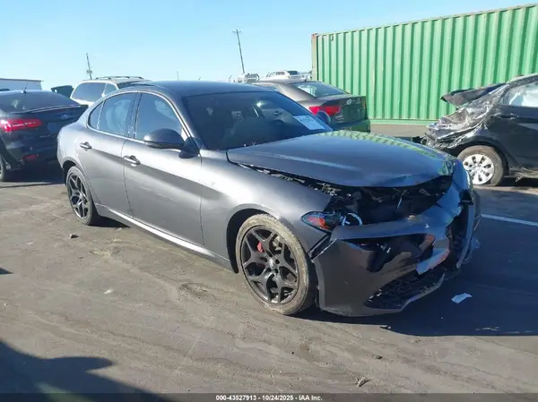 ZARFAMBN4N7656522 2022 ALFA ROMEO GIULIA