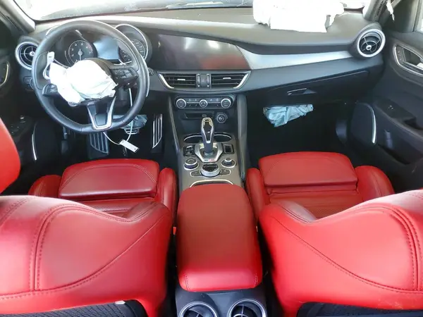 ZARFAMBN4N7656858 2022 ALFA ROMEO GIULIA - Image 8