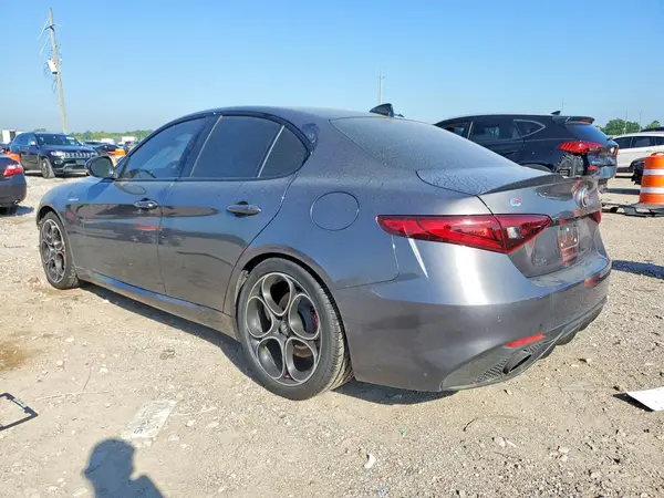 ZARFAMBN4P7671380 2023 ALFA ROMEO GIULIA - Image 2