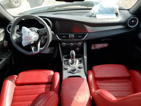 ZARFAMBN4R7677666 2024 ALFA ROMEO GIULIA - Image 8