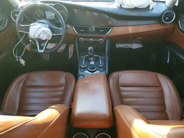 ZARFAMBN5K7602514 2019 ALFA ROMEO GIULIA - Image 8