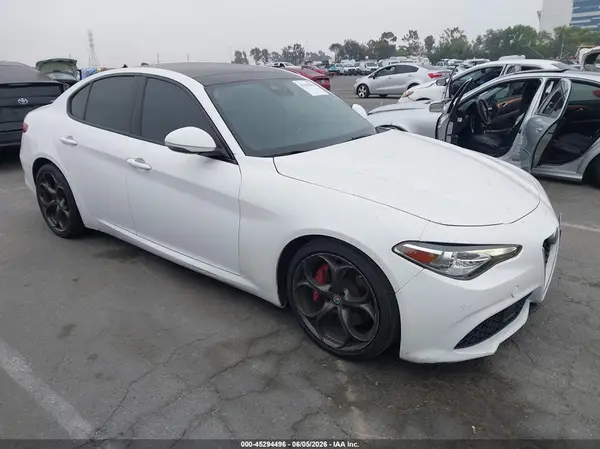 ZARFAMBN5K7605493 2019 ALFA ROMEO GIULIA