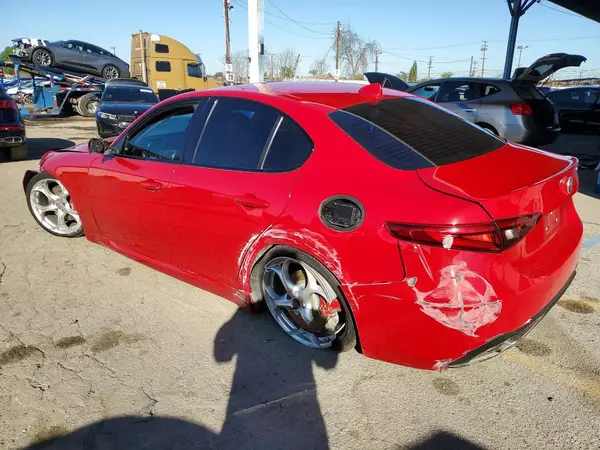 ZARFAMBN5K7609057 2019 ALFA ROMEO GIULIA - Image 2
