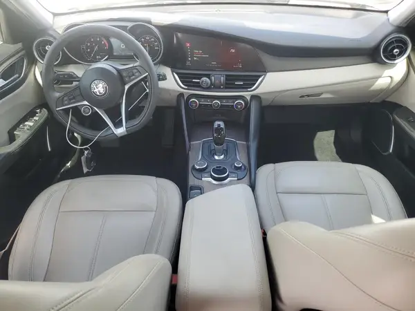 ZARFAMBN5K7621418 2019 ALFA ROMEO GIULIA - Image 8