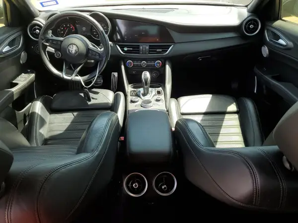 ZARFAMBN5L7626345 2020 ALFA ROMEO GIULIA - Image 8