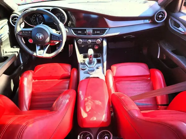 ZARFAMBN5N7656867 2022 ALFA ROMEO GIULIA - Image 8