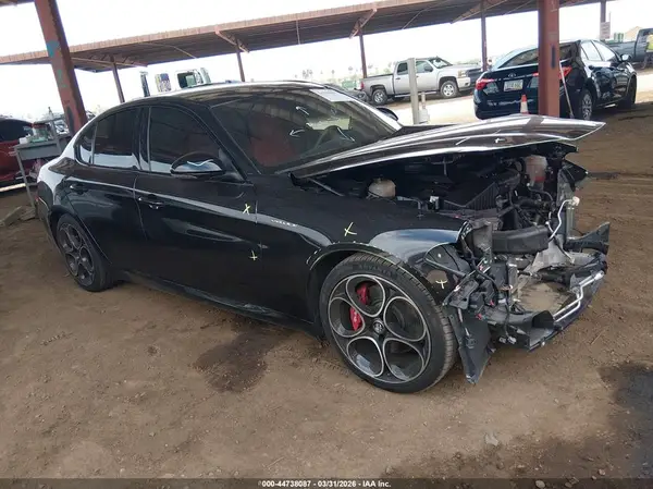 ZARFAMBN5N7665326 2022 ALFA ROMEO GIULIA