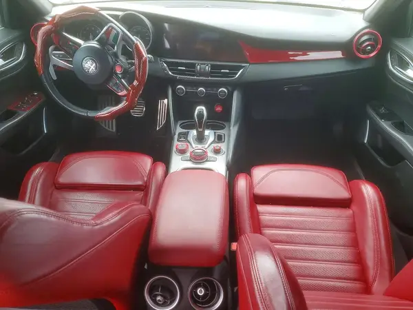 ZARFAMBN5N7665374 2022 ALFA ROMEO GIULIA - Image 8