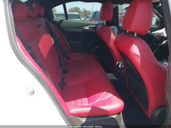 ZARFAMBN5P7669508 2023 ALFA ROMEO GIULIA - Image 8