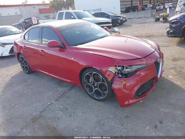 ZARFAMBN5P7671579 2023 ALFA ROMEO GIULIA