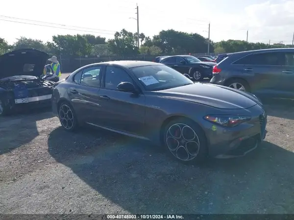 ZARFAMBN5R7677885 2024 ALFA ROMEO GIULIA - Image 1