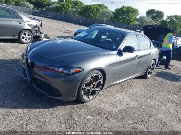 ZARFAMBN5R7677885 2024 ALFA ROMEO GIULIA - Image 2