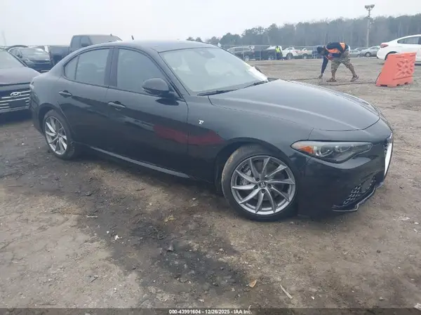 ZARFAMBN5R7679958 2024 ALFA ROMEO GIULIA