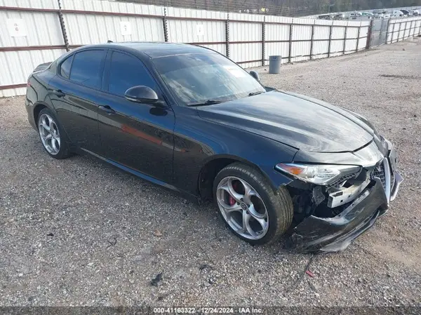 ZARFAMBN6K7601114 2019 ALFA ROMEO GIULIA - Image 1