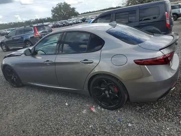 ZARFAMBN6K7607625 2019 ALFA ROMEO GIULIA - Image 2