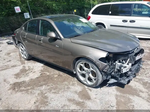 ZARFAMBN6K7607978 2019 ALFA ROMEO GIULIA