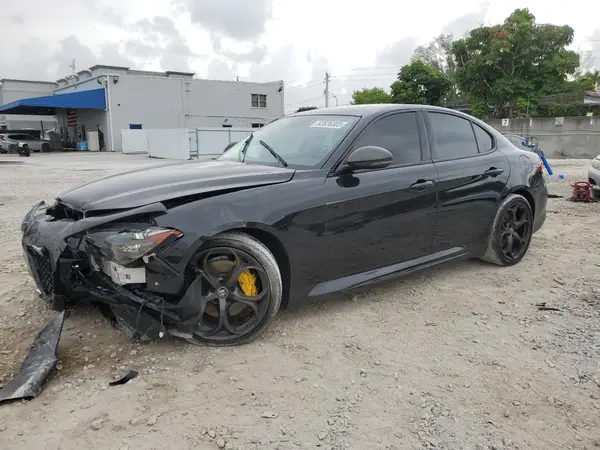 ZARFAMBN6K7609083 2019 ALFA ROMEO GIULIA - Image 1