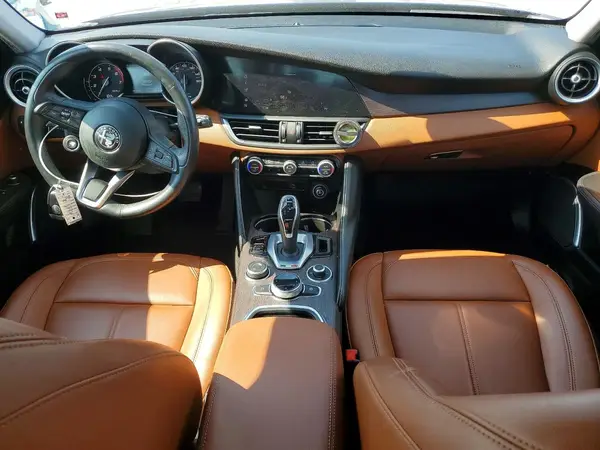 ZARFAMBN6L7632459 2020 ALFA ROMEO GIULIA - Image 8