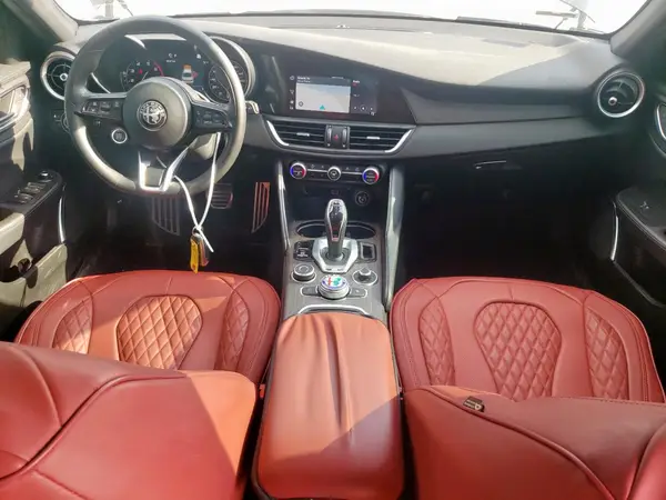 ZARFAMBN6N7659907 2022 ALFA ROMEO GIULIA - Image 8