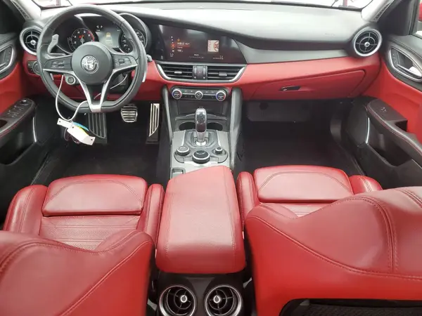 ZARFAMBN7K7600506 2019 ALFA ROMEO GIULIA - Image 8