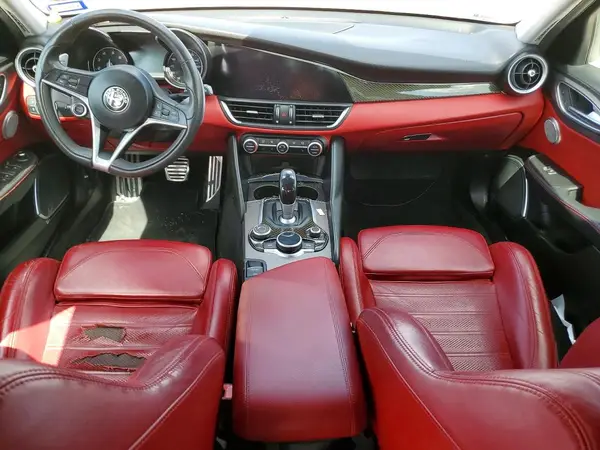 ZARFAMBN7K7600909 2019 ALFA ROMEO GIULIA - Image 8