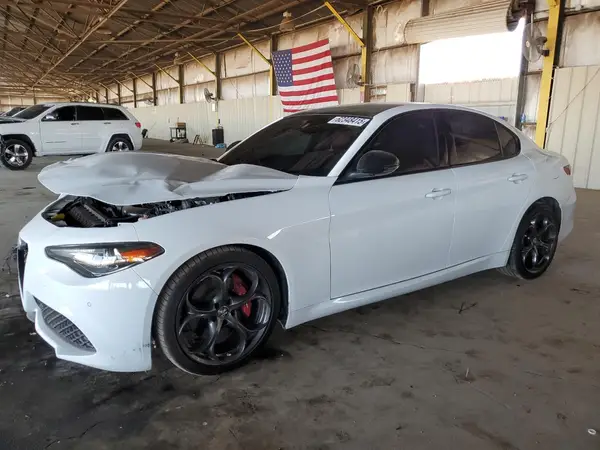 ZARFAMBN7K7606337 2019 ALFA ROMEO GIULIA - Image 1