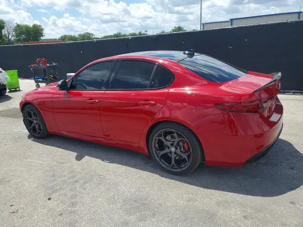 ZARFAMBN7L7624290 2020 ALFA ROMEO GIULIA - Image 2