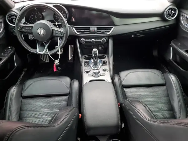 ZARFAMBN7L7626685 2020 ALFA ROMEO GIULIA - Image 8