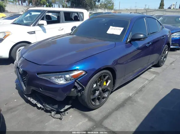 ZARFAMBN7M7645304 2021 ALFA ROMEO GIULIA - Image 2
