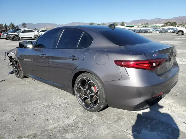 ZARFAMBN7N7653310 2022 ALFA ROMEO GIULIA - Image 2