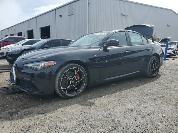 ZARFAMBN7N7655090 2022 ALFA ROMEO GIULIA