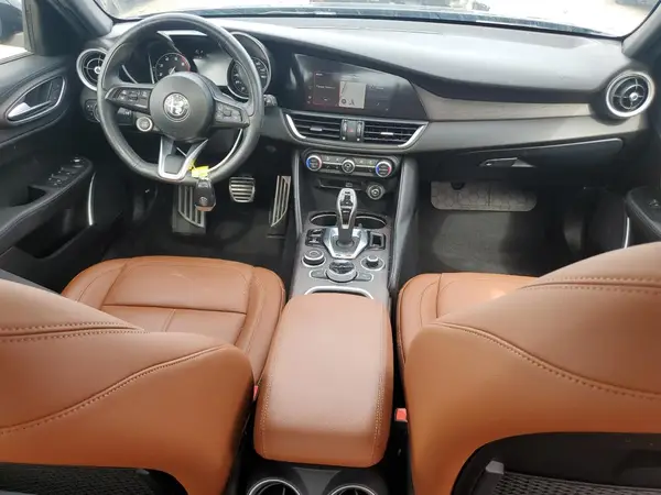 ZARFAMBN7N7655090 2022 ALFA ROMEO GIULIA - Image 8