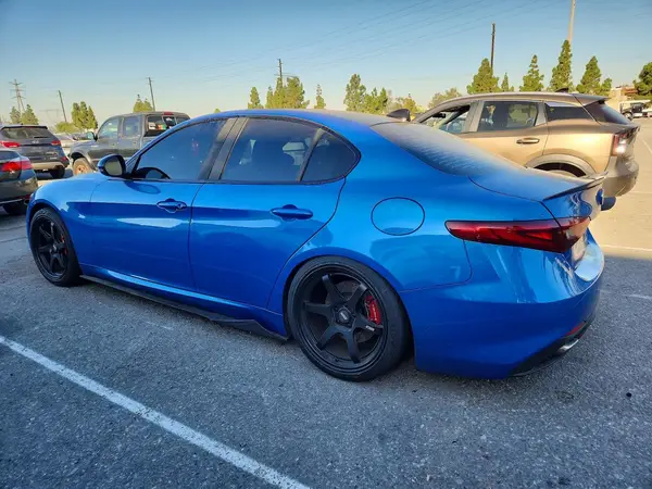 ZARFAMBN8K7606878 2019 ALFA ROMEO GIULIA - Image 2
