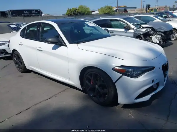 ZARFAMBN8L7634665 2020 ALFA ROMEO GIULIA - Image 1