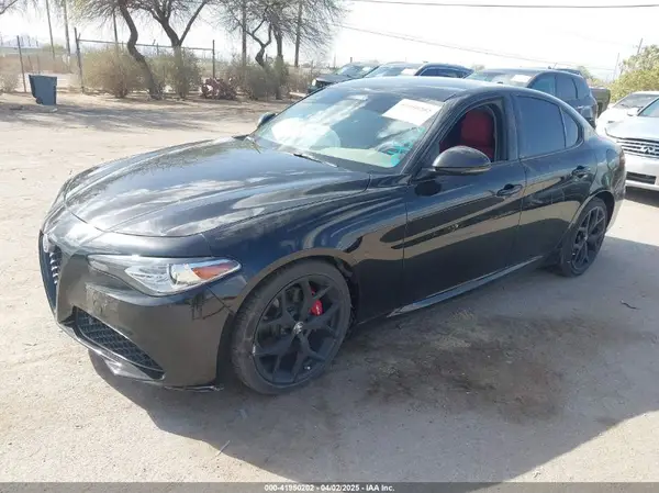 ZARFAMBN8M7645229 2021 ALFA ROMEO GIULIA - Image 2