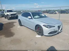ZARFAMBN8N7656586 2022 ALFA ROMEO GIULIA