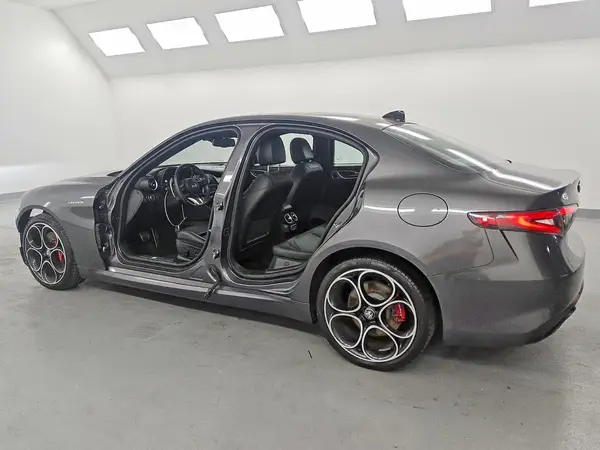 ZARFAMBN8R7682787 2024 ALFA ROMEO GIULIA - Image 2