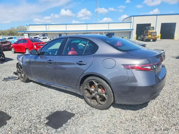 ZARFAMBN8R7682837 2024 ALFA ROMEO GIULIA - Image 2