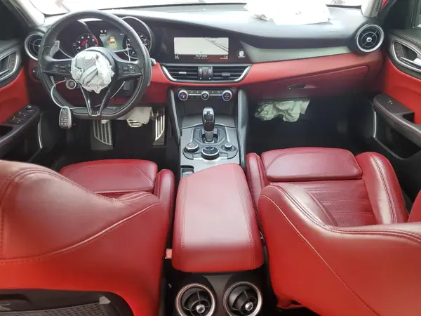 ZARFAMBN9K7601074 2019 ALFA ROMEO GIULIA - Image 8